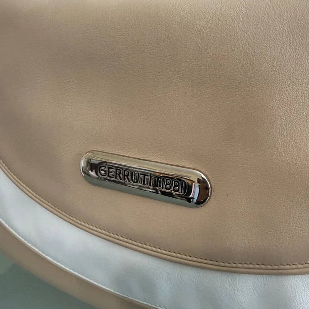 Cerruti 1881 Italian Designed Tan and White Leather Crescent Bag